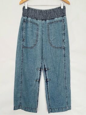 Anthropologie Pilcro Reese Barrel Leg Pull On Pants Smocked Cotton Size XS Blue